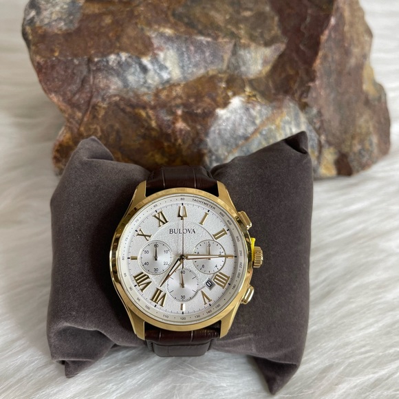 Men's Chronograph Wilton Brown
Leather Strap Watch 46.5mm NWT - Picture 5 of 12